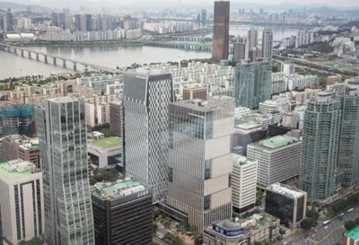 In August, the Seoul office transaction amount was 718 billion won, down 70.1% from the previous mon.. - MK