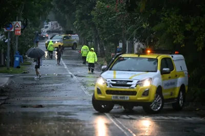 S’pore temperature dips to 22 deg C amid heavy rain, Bukit Timah flash floods