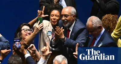 Brazil cuts work week to 40 hours in win for Lula ahead of runoff