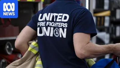 Victorian firefighters' union threatens legal action against own members