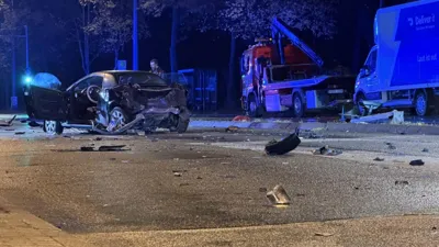 Lichtenberg: Mercedes rammt Kleinwagen – zwei Frauen verletzt