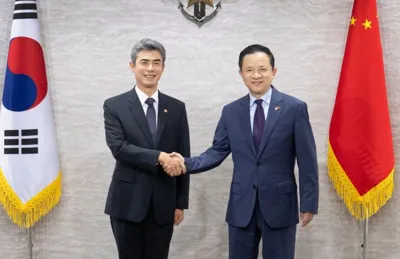 Defense Minister Kang Shinchul Meets Chinese Ambassador: "Rising Tensions on Korean Peninsula Are Not in China's Interests Either" - The Asia Business Daily