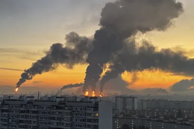 Ukraine fires over 1,000 drones at Russia, including 'largest ever' attack on Moscow