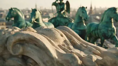 Berlin Marathon closes roads by Brandenburg Gate until 1 October