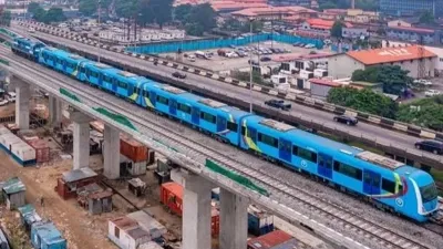 Why Lagos’ Blue and Red Rail Lines Have Yet to Ease Traffic Across the City