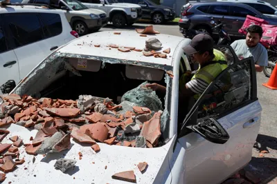 TRT World - Panama declares 'major disaster' after earthquake destroys buildings and roads