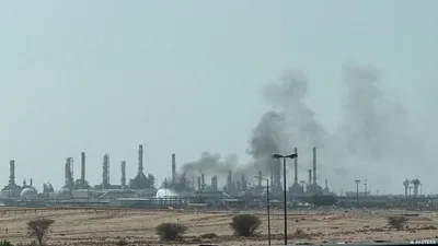 Houthis and Saudis strike each other in latest escalation