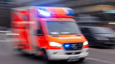 Nach Verkehrsunfall in Berlin: 78-jähriger Radfahrer stirbt an Verletzungen – Polizei sucht Zeugen