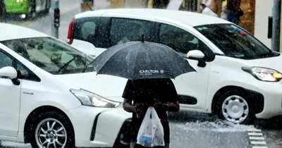 Wet, warm weather expected for rest of October; temperatures may exceed 35 deg C on a few days